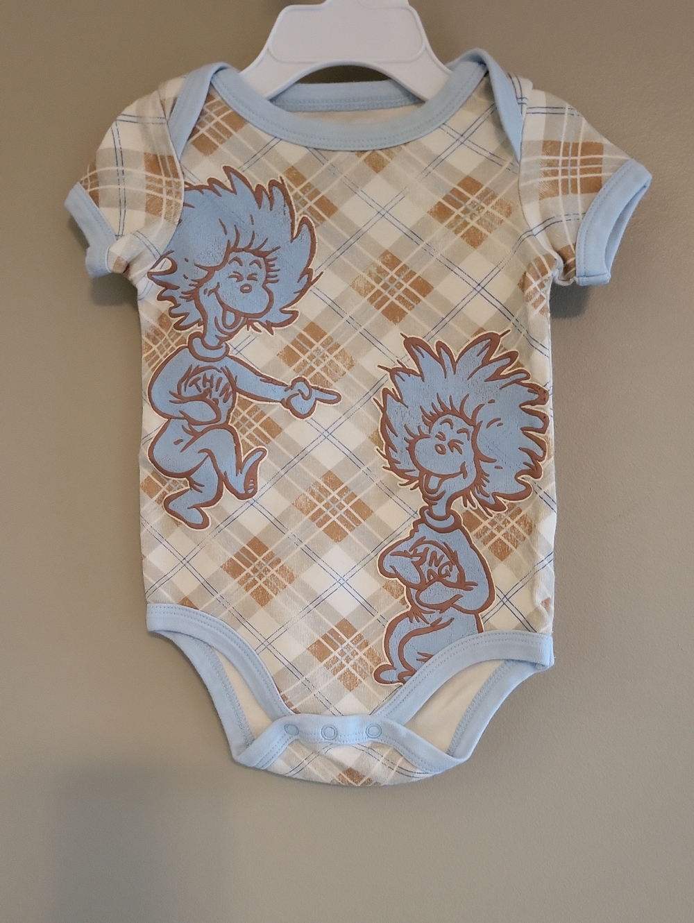 Dr Seuss short sleeve onesie/bodysuit